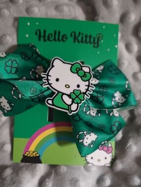 Hello Kitty Green Clover Print Bow Hair Clip